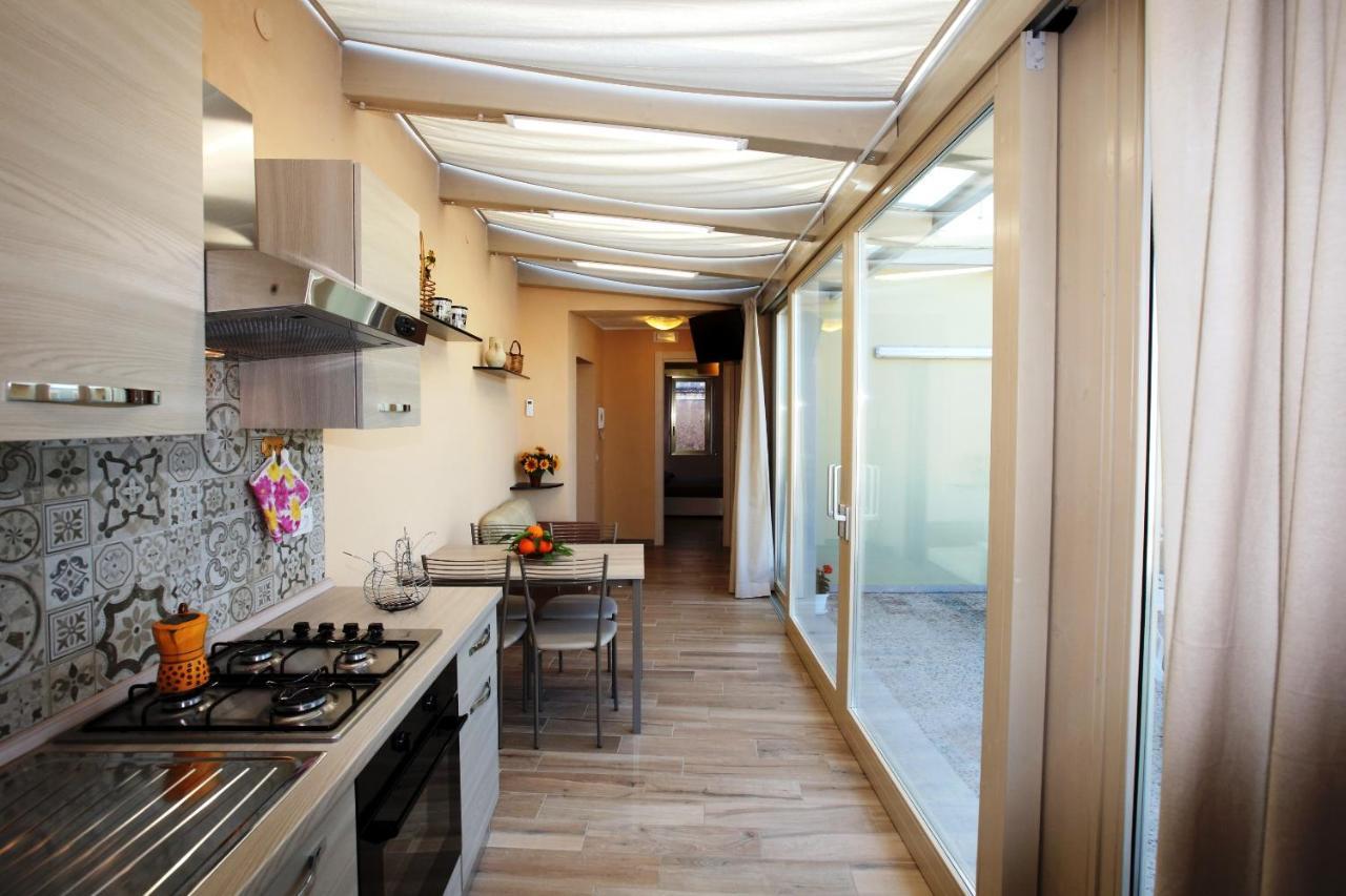Re Sole Case Vacanze - Esclusivo Attico M A R T E Con Spaziosissima Terrazza Solarium Attrezzata Avola Luaran gambar