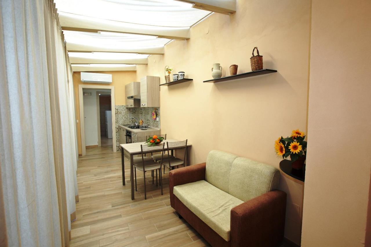 Re Sole Case Vacanze - Esclusivo Attico M A R T E Con Spaziosissima Terrazza Solarium Attrezzata Avola Luaran gambar