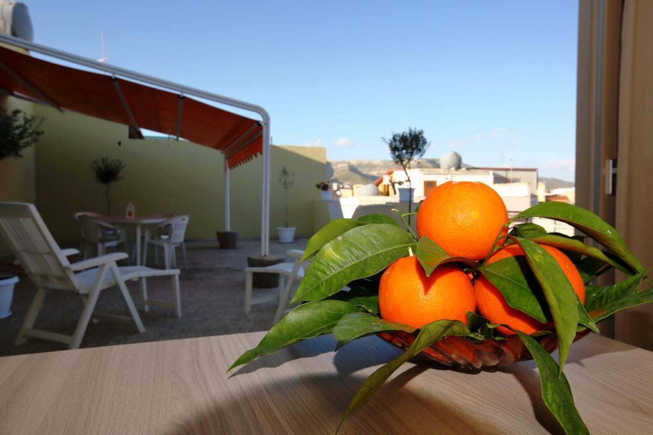 Re Sole Case Vacanze - Esclusivo Attico M A R T E Con Spaziosissima Terrazza Solarium Attrezzata Avola Luaran gambar