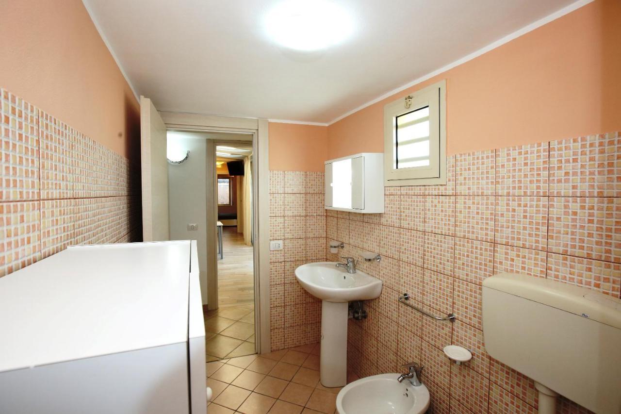 Re Sole Case Vacanze - Esclusivo Attico M A R T E Con Spaziosissima Terrazza Solarium Attrezzata Avola Luaran gambar
