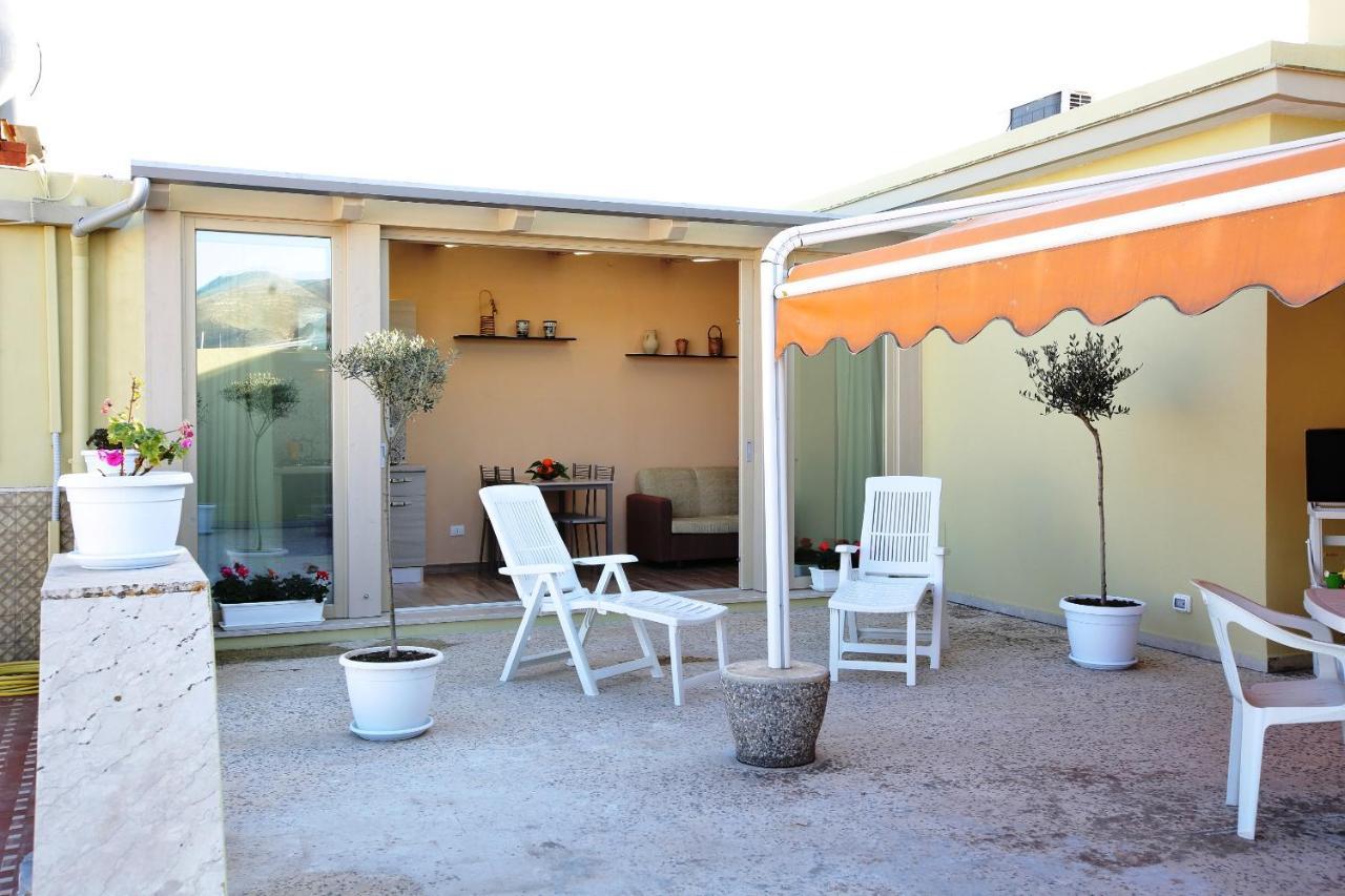 Re Sole Case Vacanze - Esclusivo Attico M A R T E Con Spaziosissima Terrazza Solarium Attrezzata Avola Luaran gambar