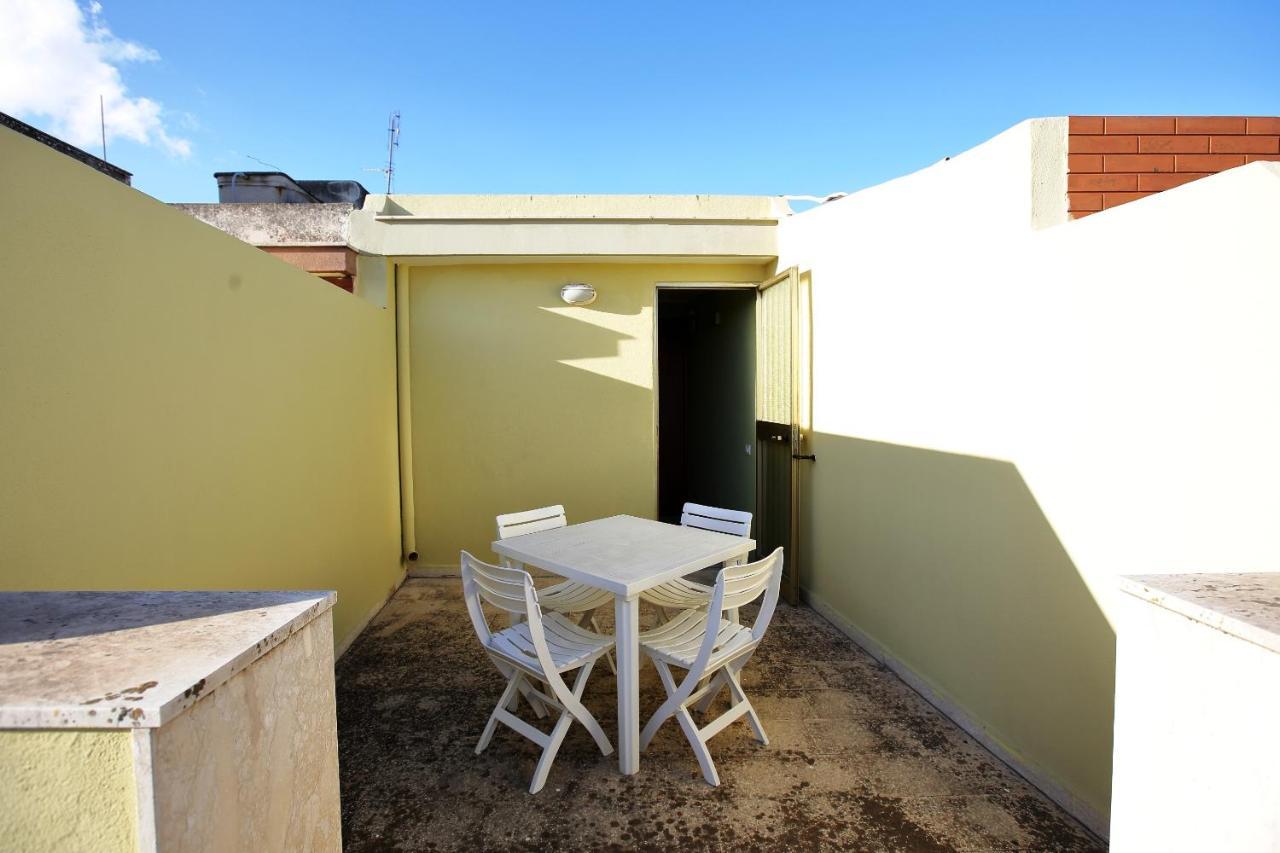 Re Sole Case Vacanze - Esclusivo Attico M A R T E Con Spaziosissima Terrazza Solarium Attrezzata Avola Luaran gambar